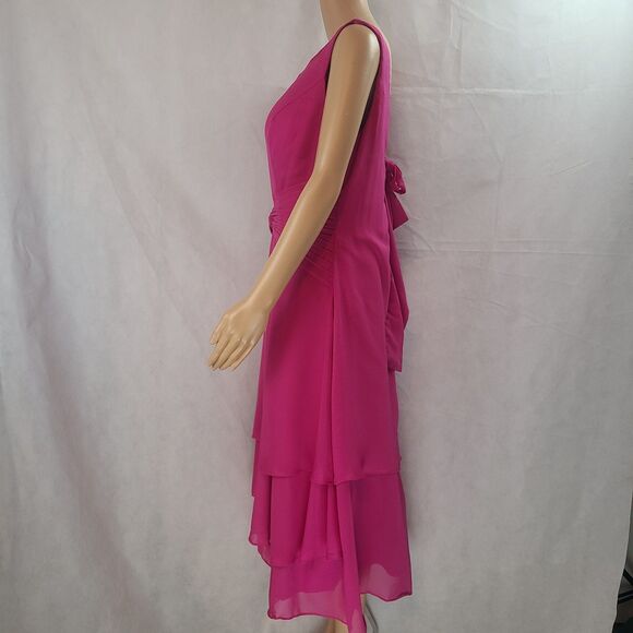 New Mother of the Bride (10) Fuchsia Chiffon Sleeveless Pleated Waist Midi Dress - Picture 5 of 10